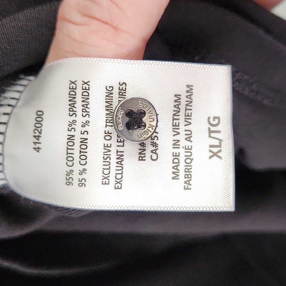 FREE with purchase - Calvin Klein Jeans Black Button-Down Shirt - Picture 4 of 11